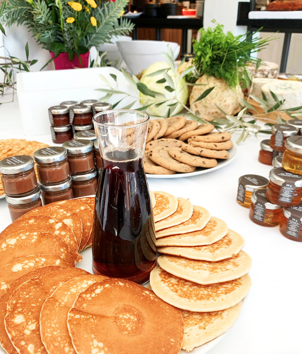 eden-rose-grand-hotel-brunch eden-rose-grand-hotel-brunch